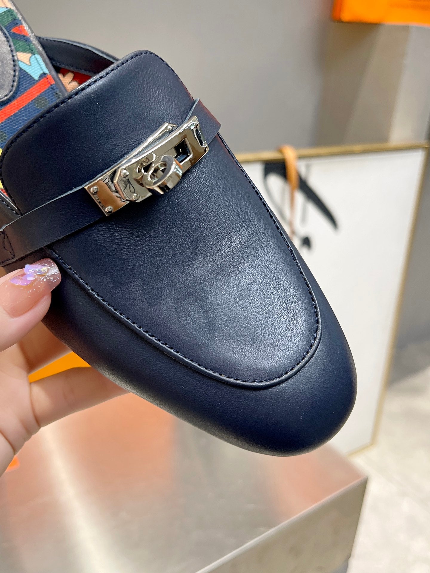 0Z MULE INDIGO CALFSKIN WITH PATTERN - 35