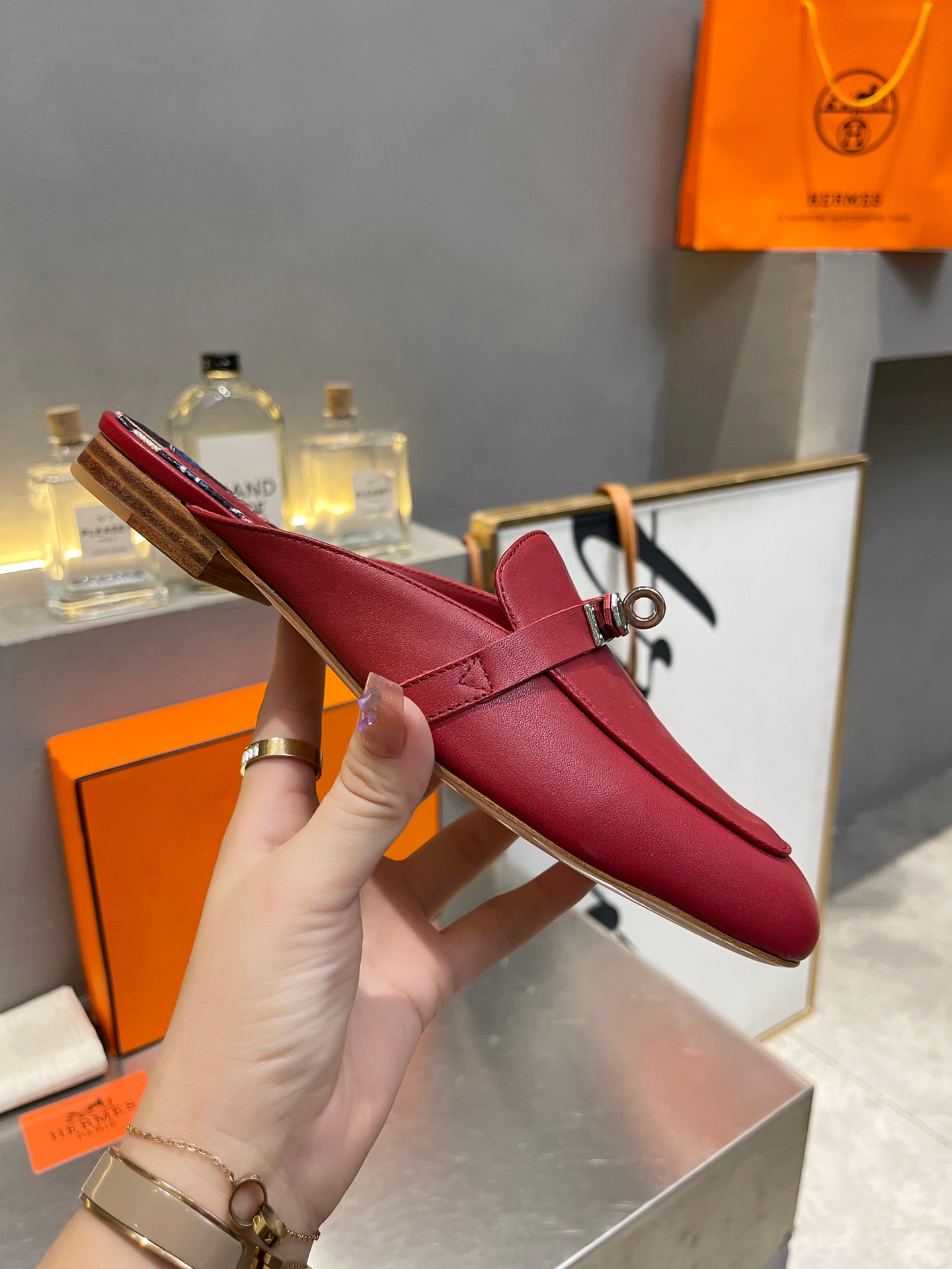 0Z MULE RUBY CALFSKIN WITH PATTERN - 35