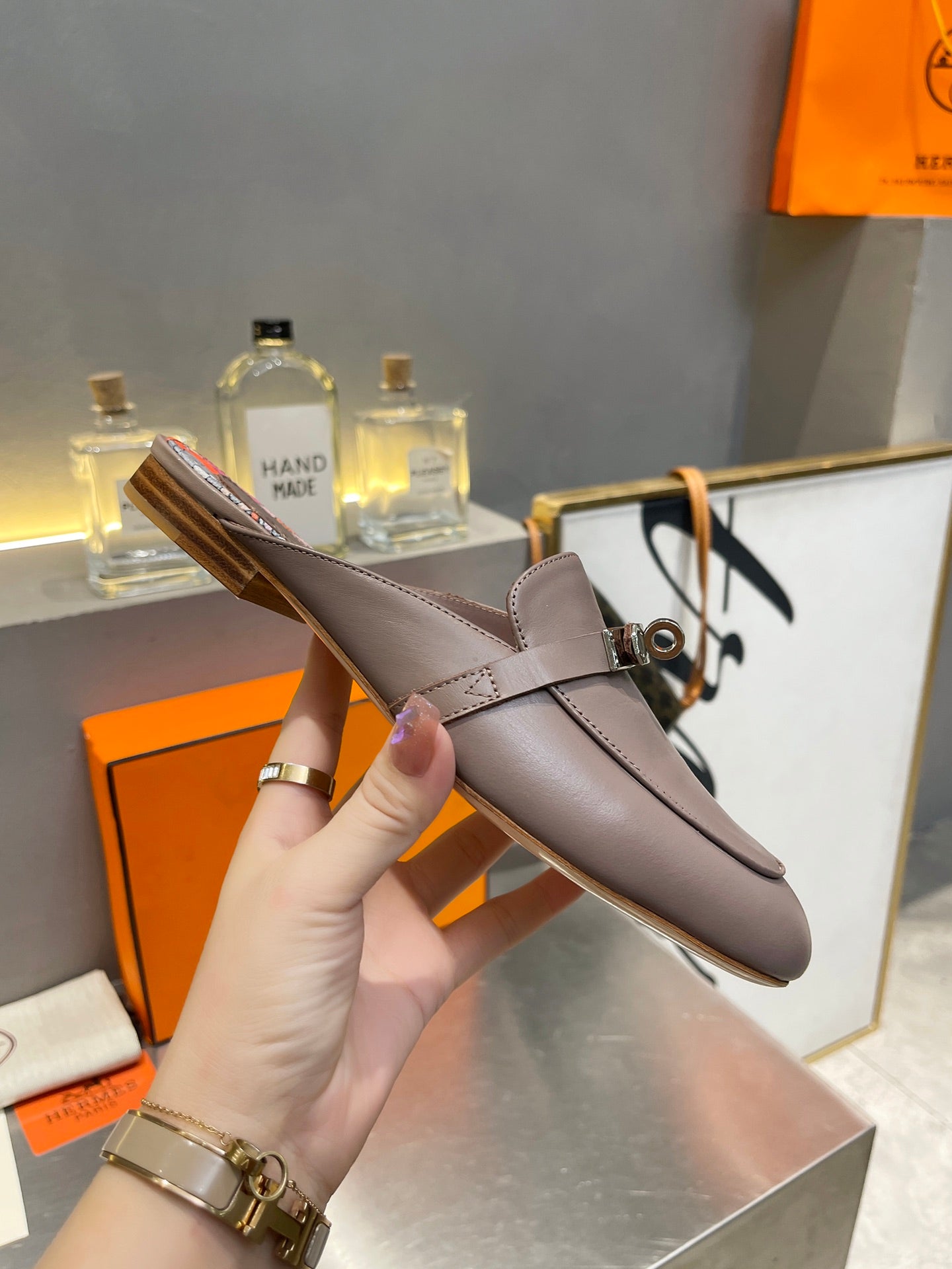 0Z MULE ASH CALFSKIN WITH PATTERN - 35