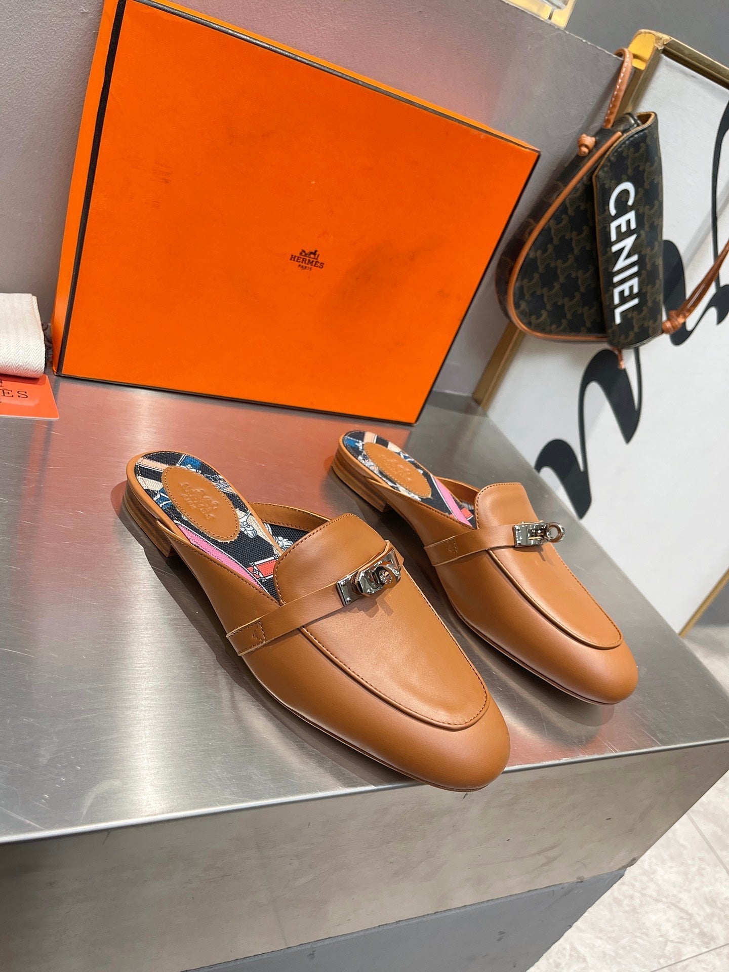 0Z MULE CARAMEL CALFSKIN WITH BLACK PATTERN - 35