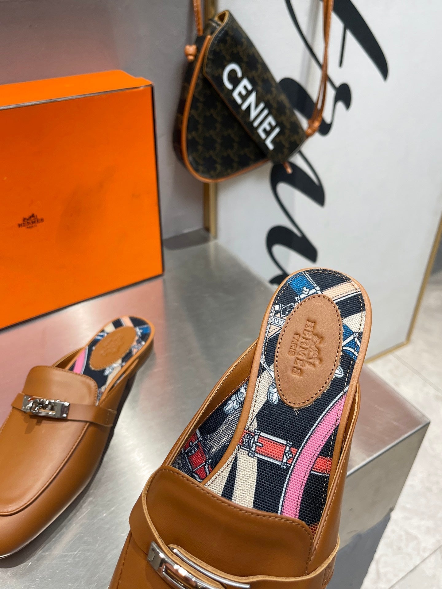 0Z MULE CARAMEL CALFSKIN WITH BLACK PATTERN - 35