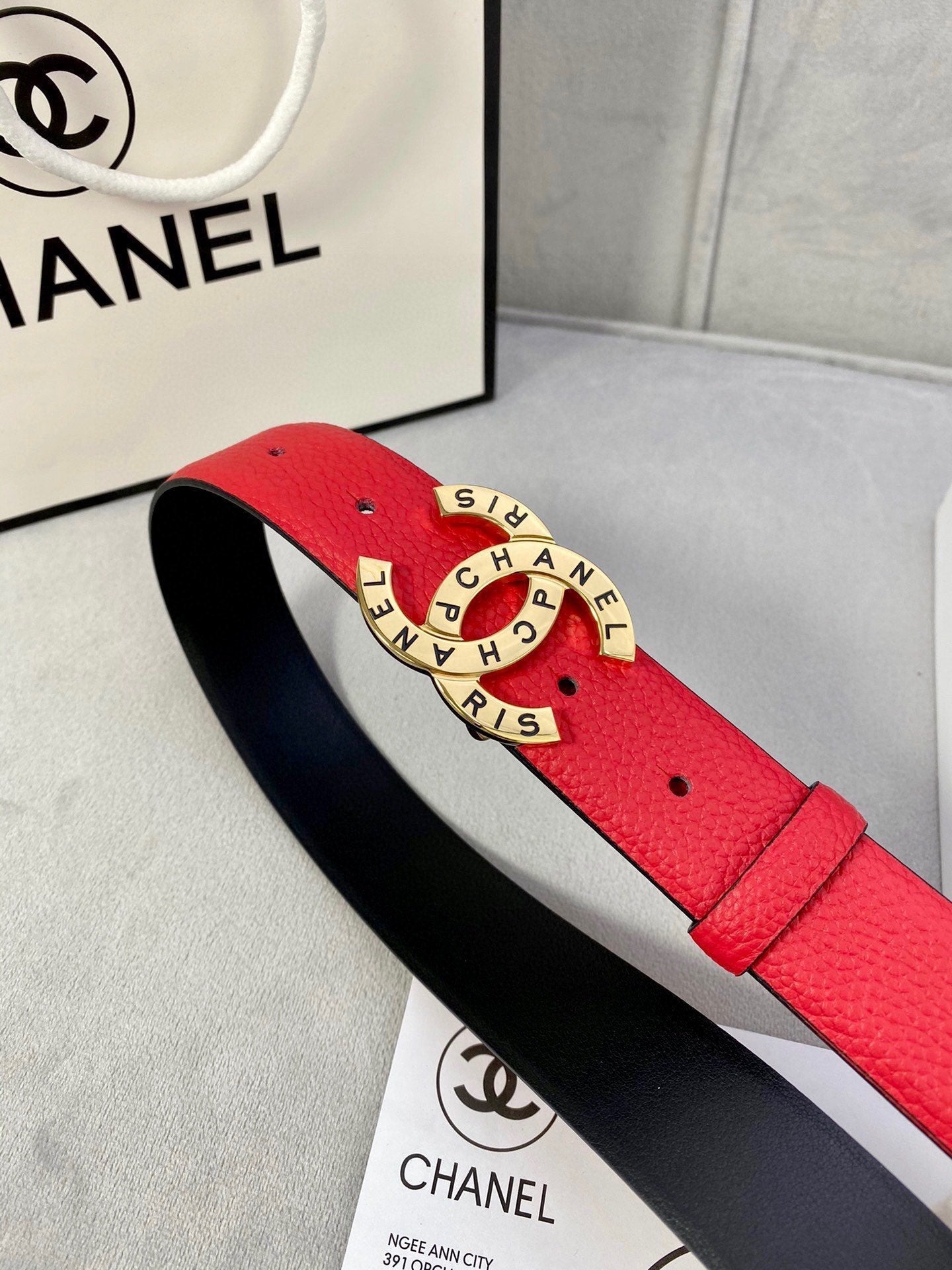 CC 30MM BELT IN CHERRY RED SMOOTH CALFSKIN WITH GOLD HARDWARE - 30