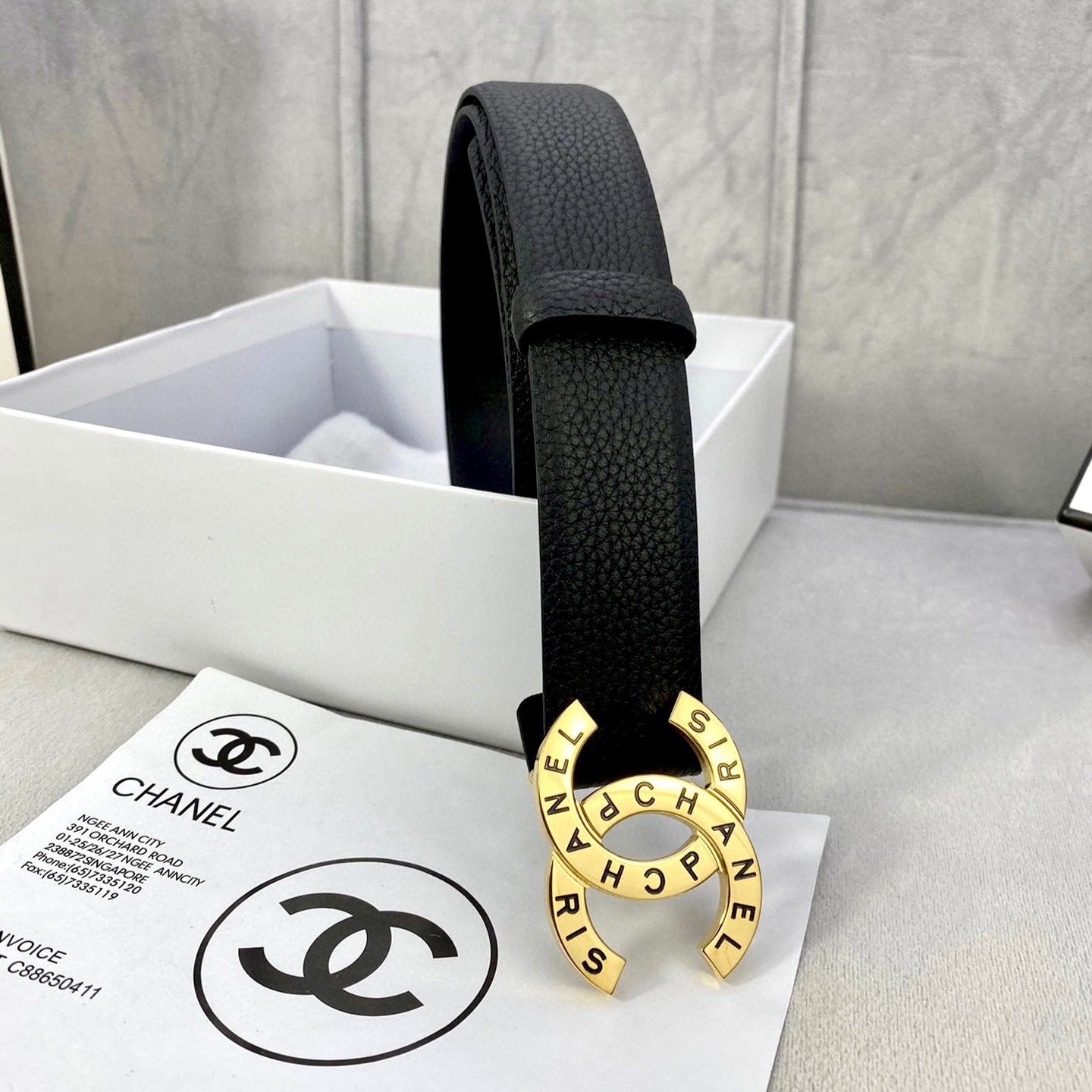 CC 30MM BELT IN BLACK SMOOTH CALFSKIN WITH GOLD HARDWARE - 30