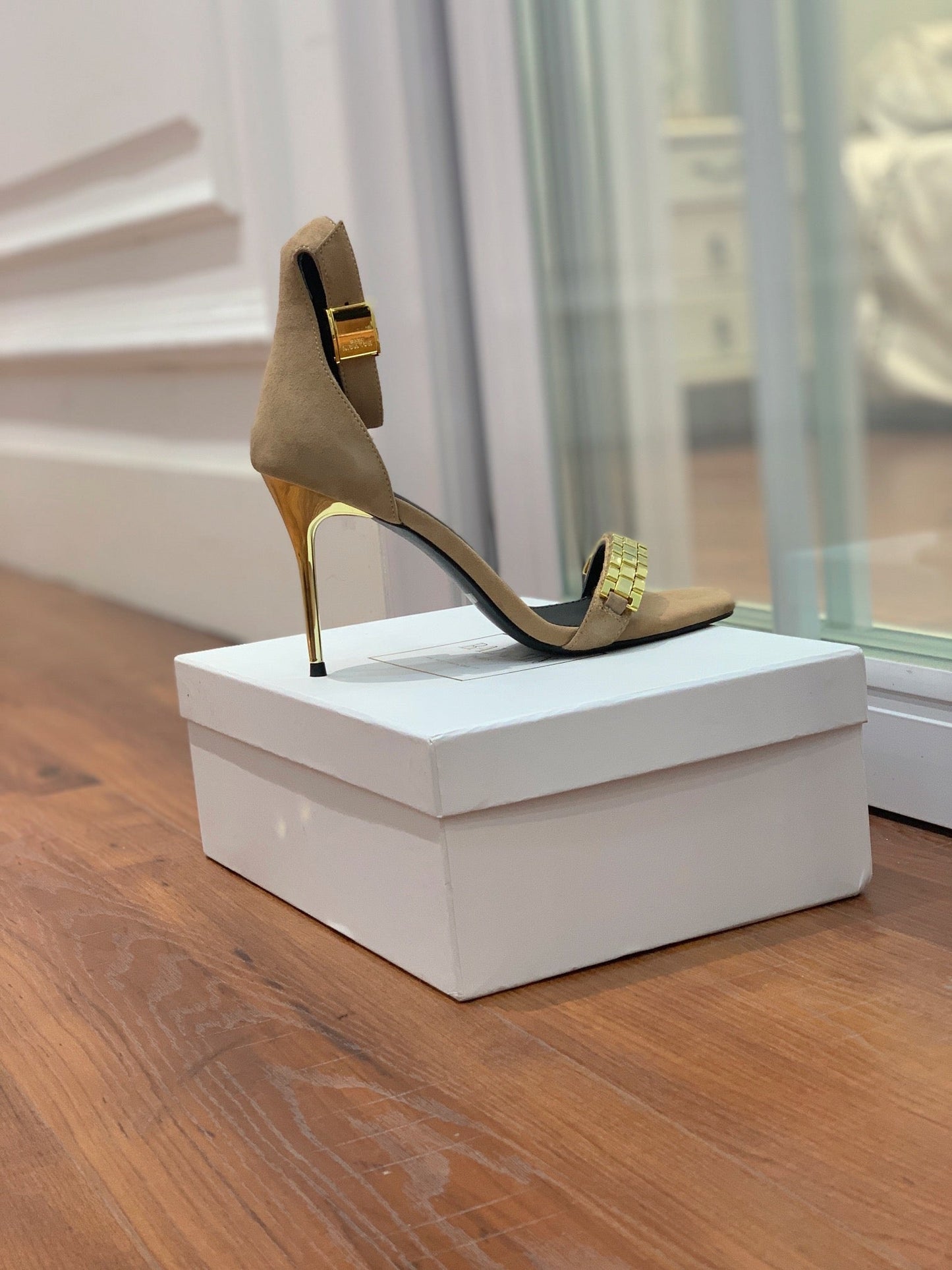 BALMAIN 25S METAL STRAP HIGH HEELS 95MM IN LIGHT BROWN SUEDE GOLD HARDWARE - 35