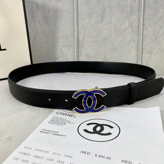 CC 30MM BELT IN BLACK GRAINED CALFSKIN WITH NAVY BLUE METAL LOGO - 30
