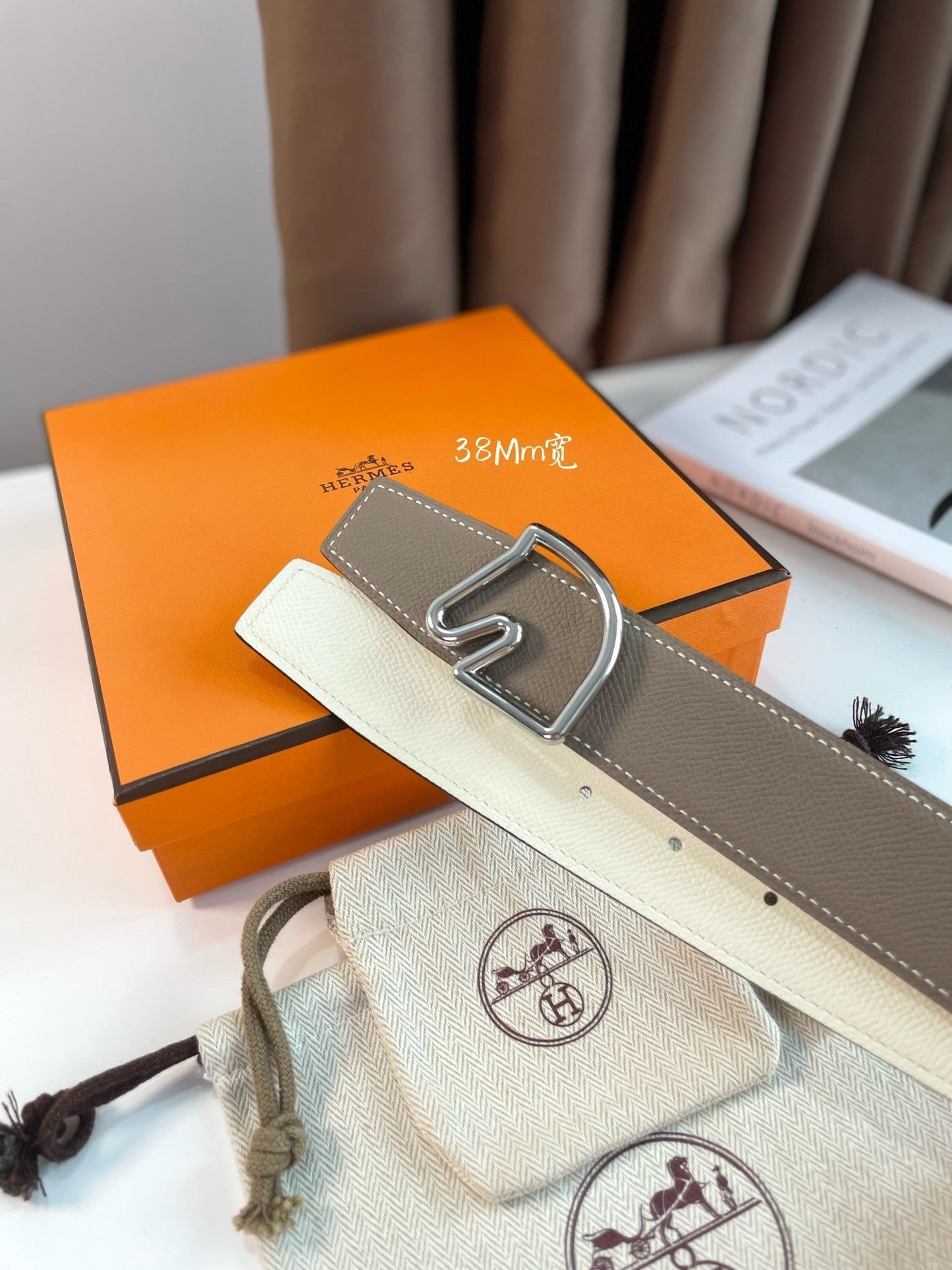 BOUCLE BELT BUCKLE & REVERSIBLE KHAKI BROWN AND WHITE LEATHER STRAP 38MM SILVER HARDWARE - 30