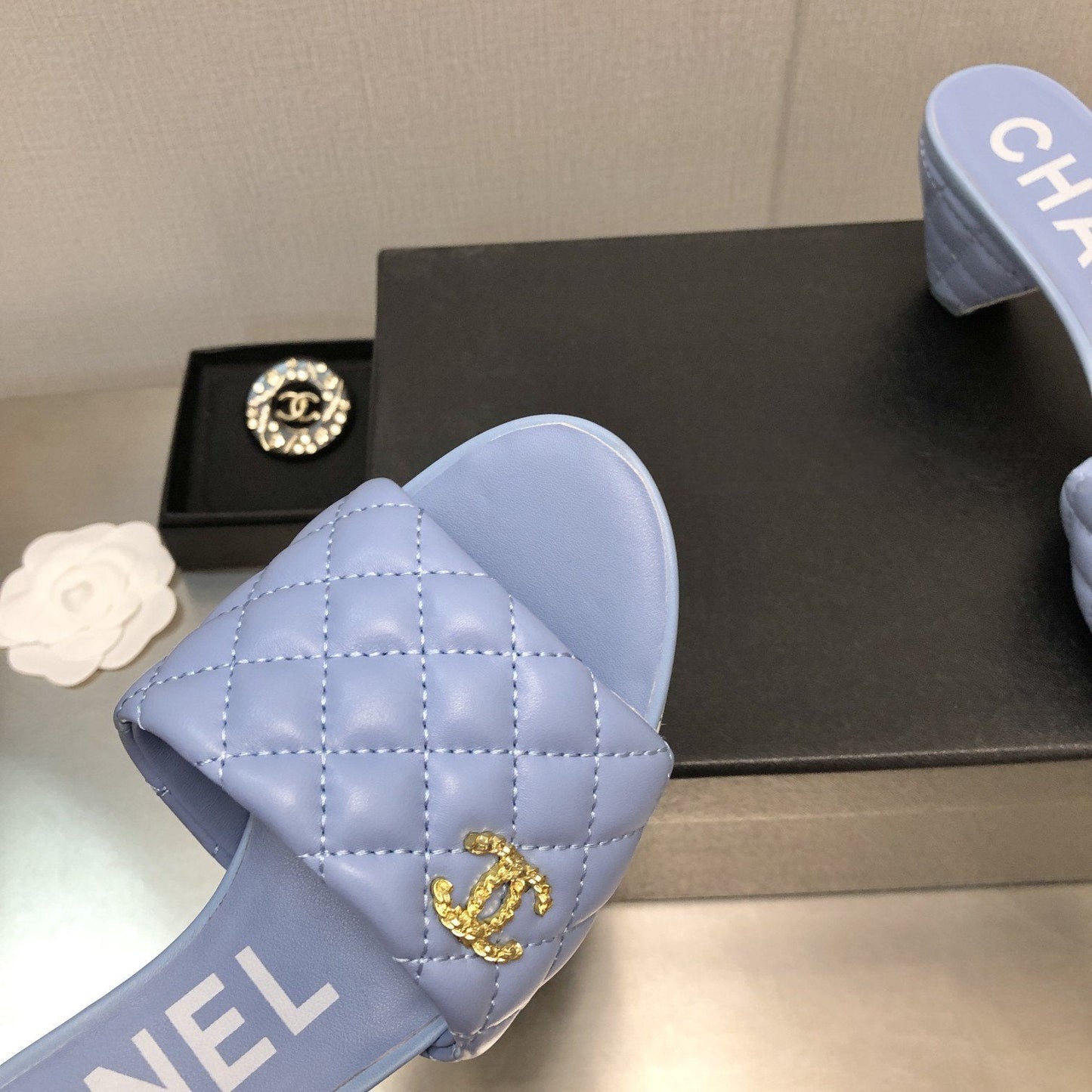 cc rev cone heel mule slide sandal cloud blue quilted lambskin 6cm - 35