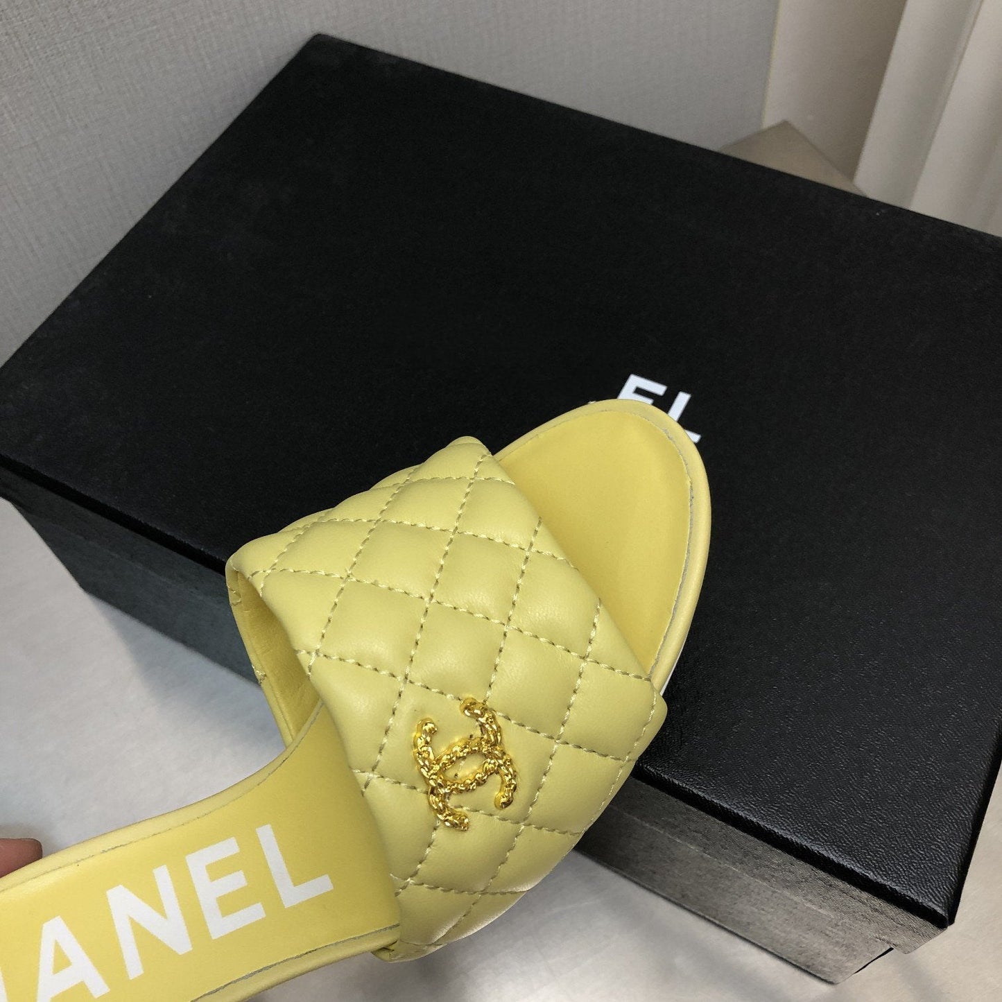 cc rev cone heel mule slide sandal lime quilted lambskin 6cm - 35