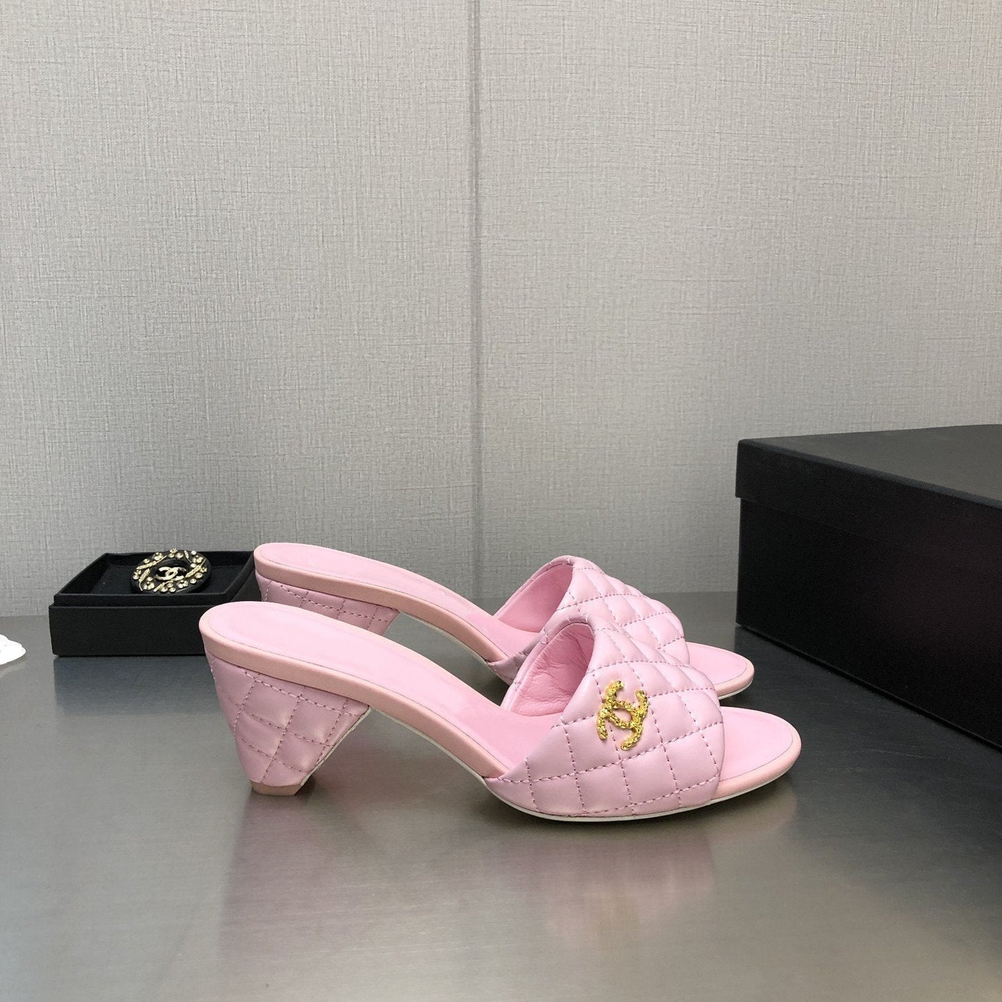 cc rev cone heel mule slide sandal pink quilted lambskin 6cm - 35
