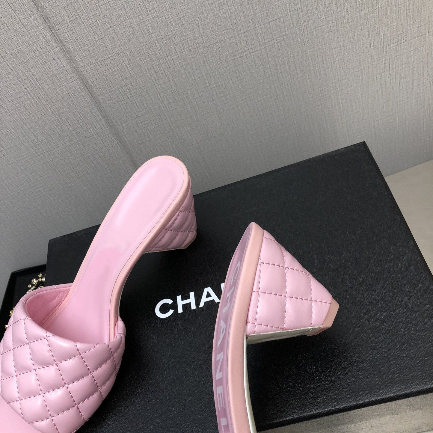 cc rev cone heel mule slide sandal pink quilted lambskin 6cm - 35