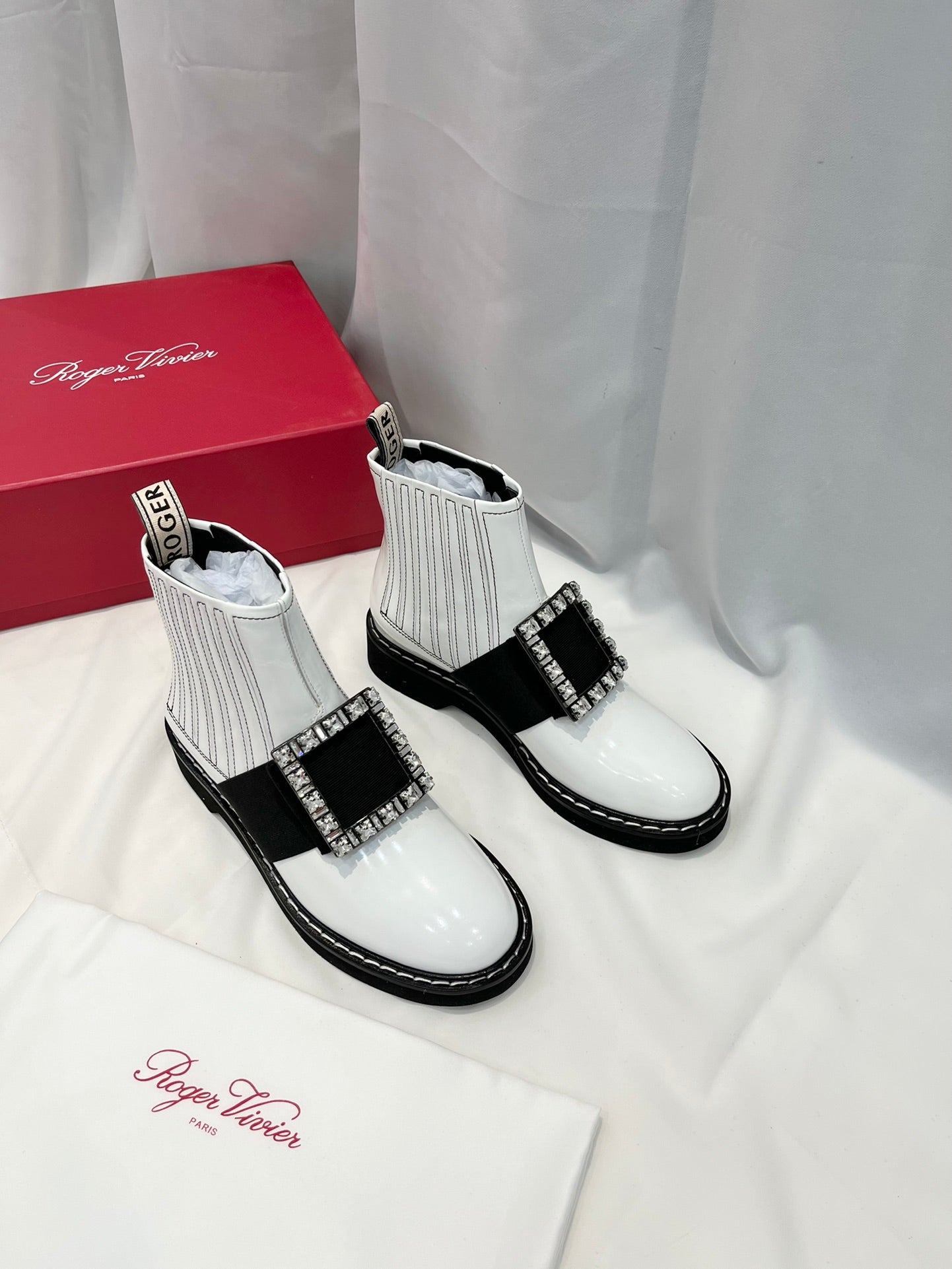 VIV' RANGERS CHELSEA BOOTIES IN WHITE CALFSKIN CRYSTAL BUCKLE - 34