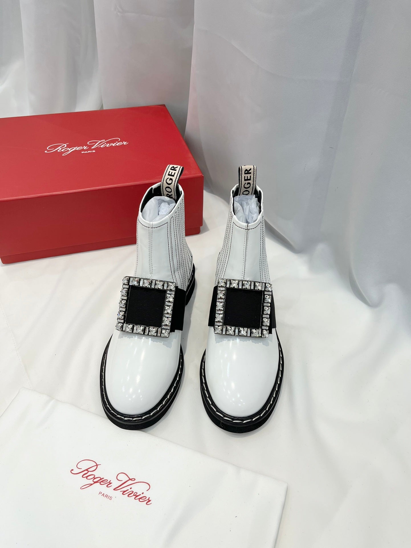 VIV' RANGERS CHELSEA BOOTIES IN WHITE CALFSKIN CRYSTAL BUCKLE - 34