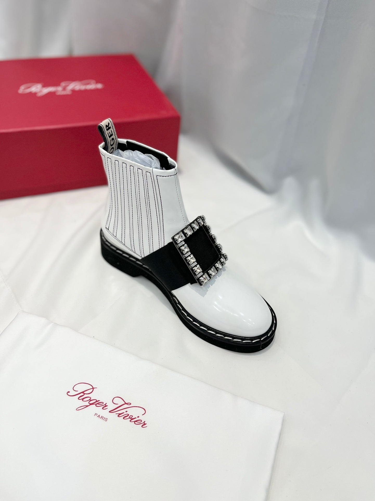 VIV' RANGERS CHELSEA BOOTIES IN WHITE CALFSKIN CRYSTAL BUCKLE - 34