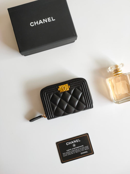 ГАМАНЕЦЬ CC BOY ZIP COIN PURSE 11.5 ЧОРНА ТЕЛЯЧА ШКІРА ЗОЛОТИЙ ЗНАЧОК