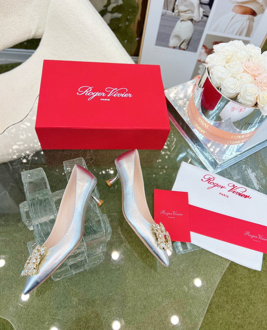 EFFLORESCENCE POINTED-TOE PUMPS IN SILVER SATIN WITH CRYSTAL BUCKLE - 35