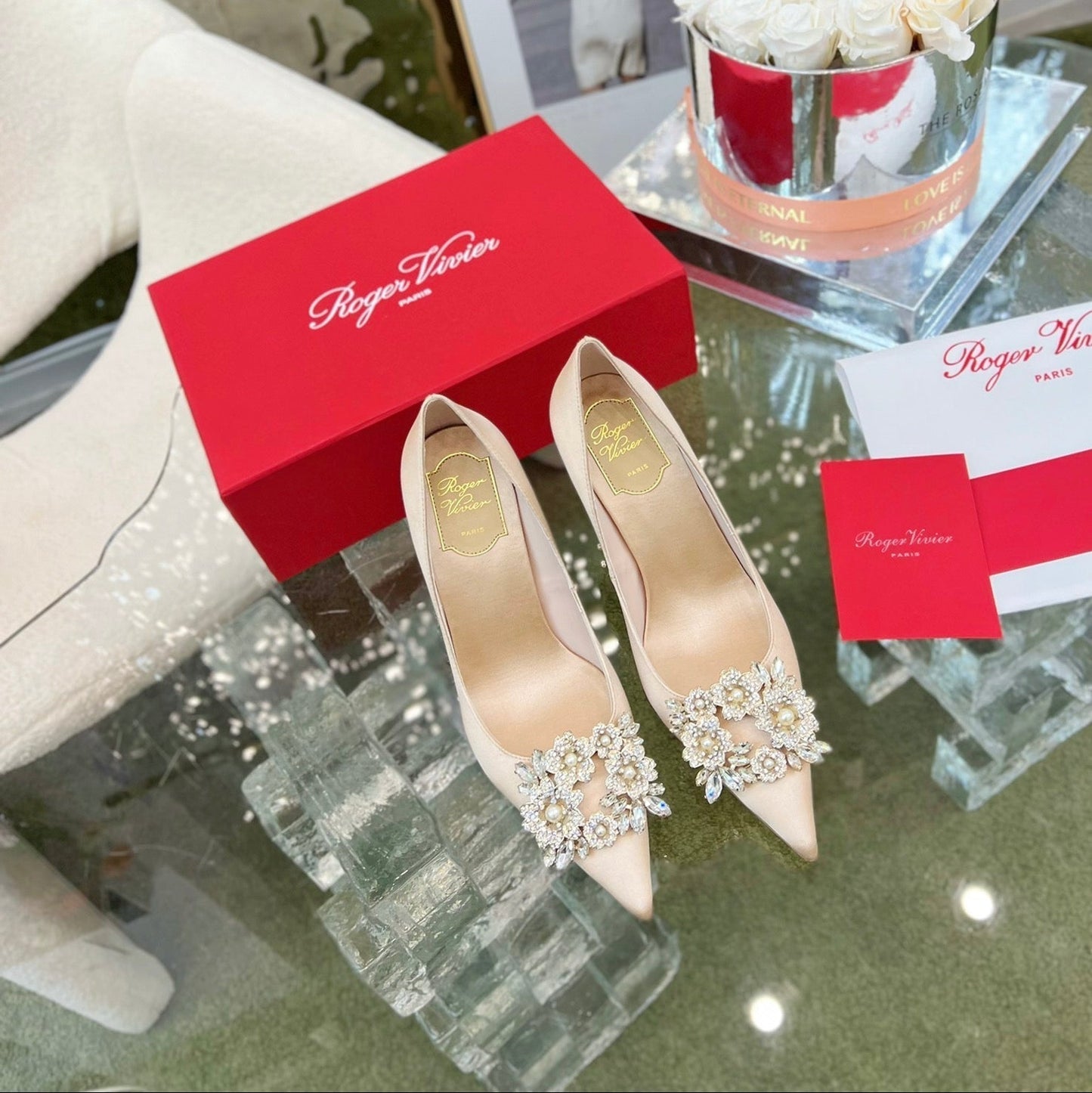 EFFLORESCENCE POINTED-TOE PUMPS IN NUDE SATIN WITH CRYSTAL BUCKLE - 35
