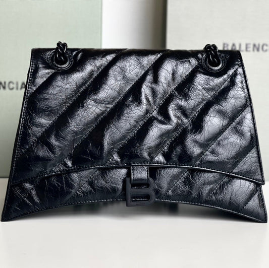 СУМКА CRUSH MEDIUM CHAIN BAG 31 З ЧОРНОЇ СТЬОБАНОЇ ШКІРИ CRUSHED CALFSKIN З ЧОРНОЮ ФУРНІТУРОЮ