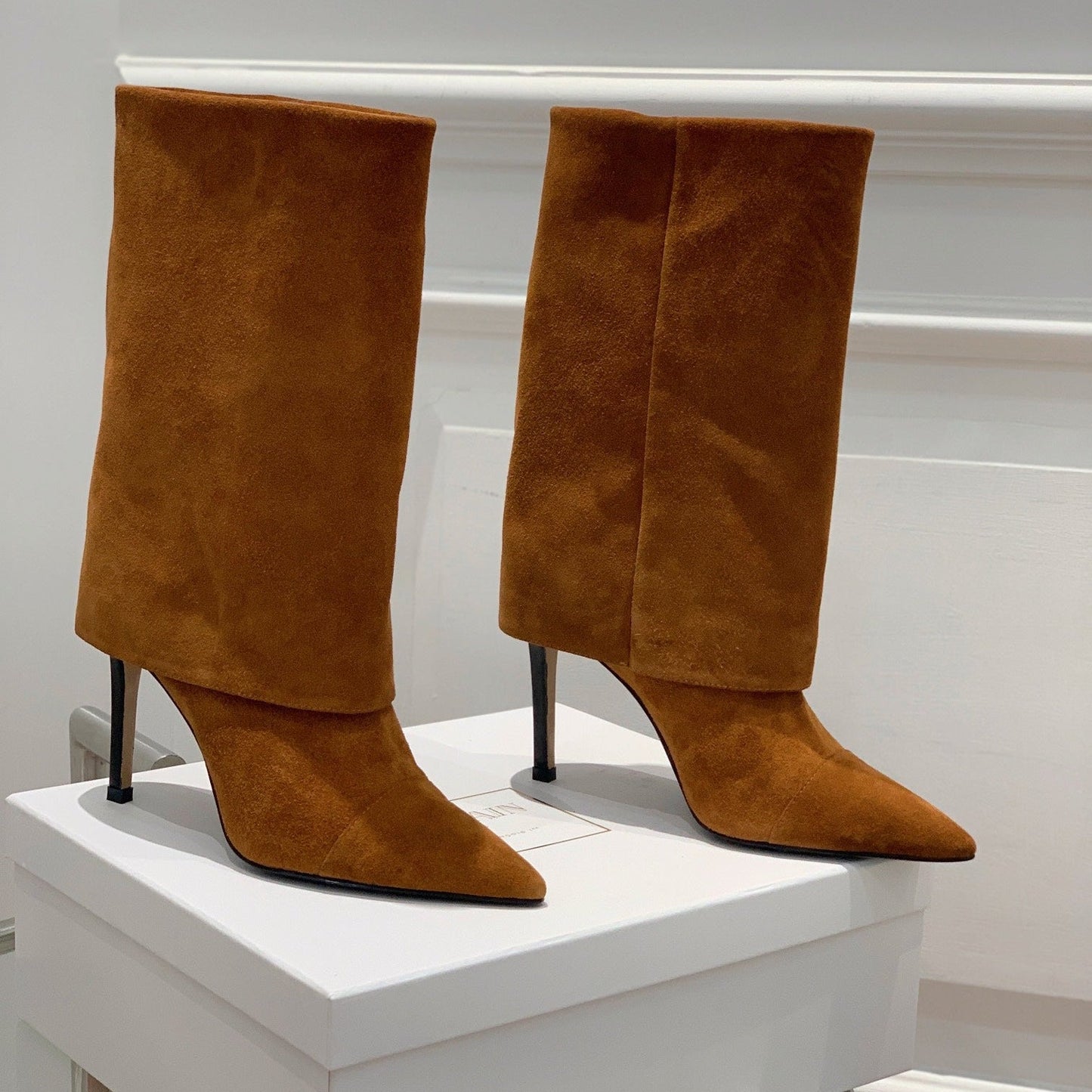 ЧОБОТИ BALMAIN 26S 105 ММ З КОРИЧНЕВОЇ ЗАМШІ
