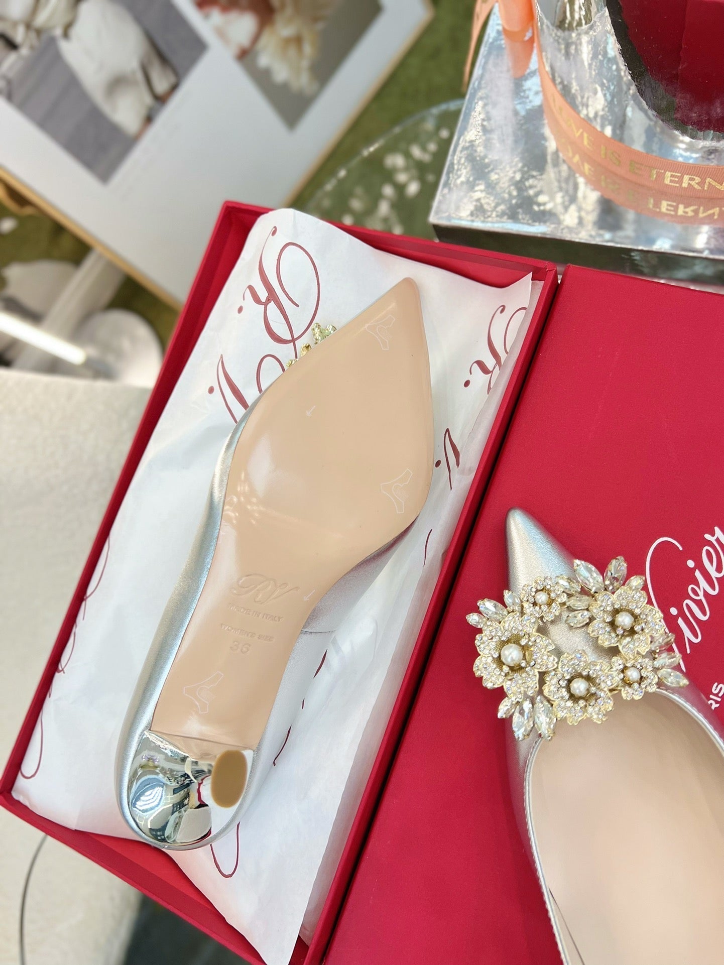 EFFLORESCENCE POINTED-TOE PUMPS 85MM IN SILVER SATIN WITH CRYSTAL BUCKLE - 35