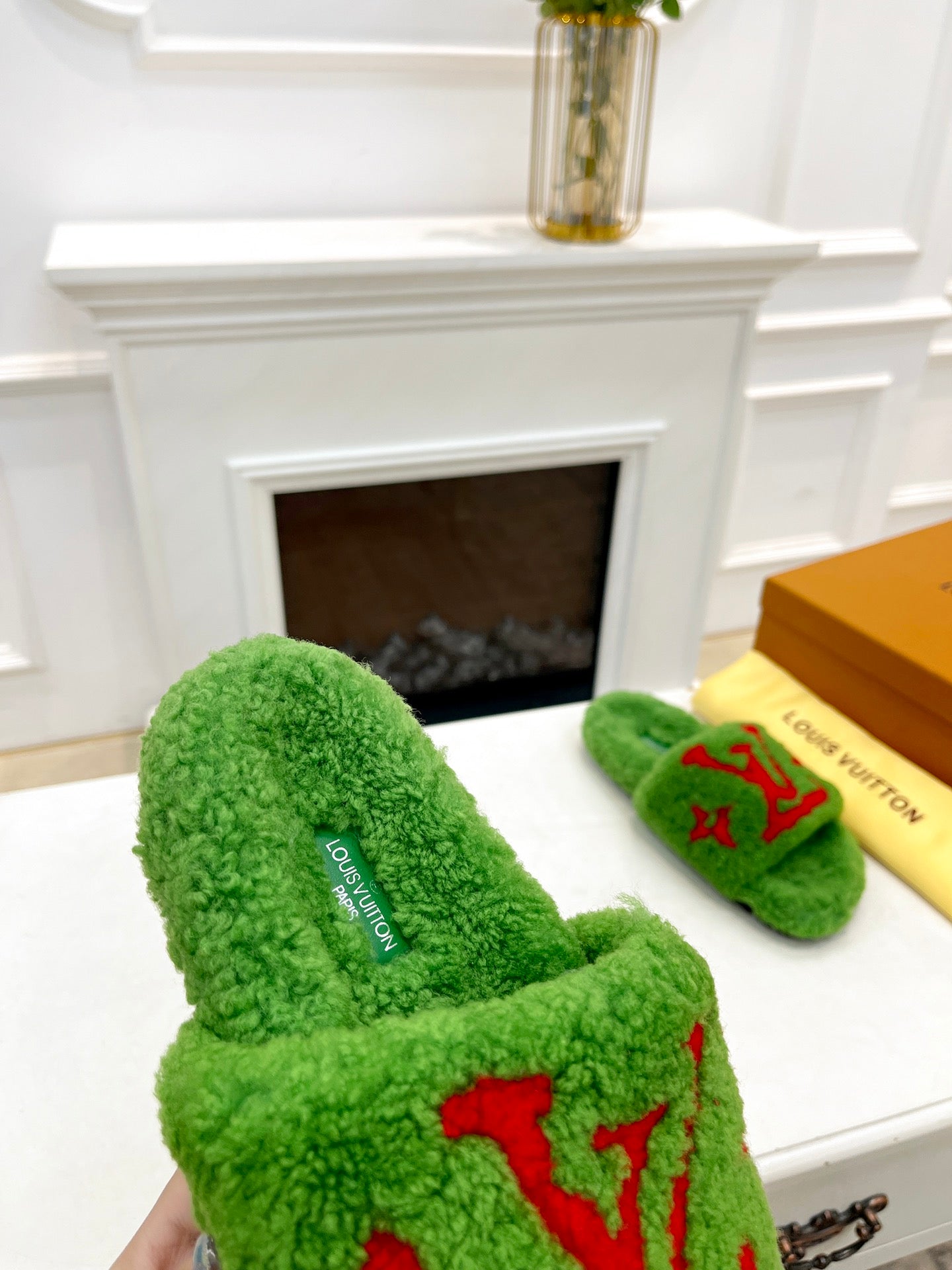 LV FLAT SLIPPER IN LAWN GREEN MIX CHERRY RED SHEARLING - 35