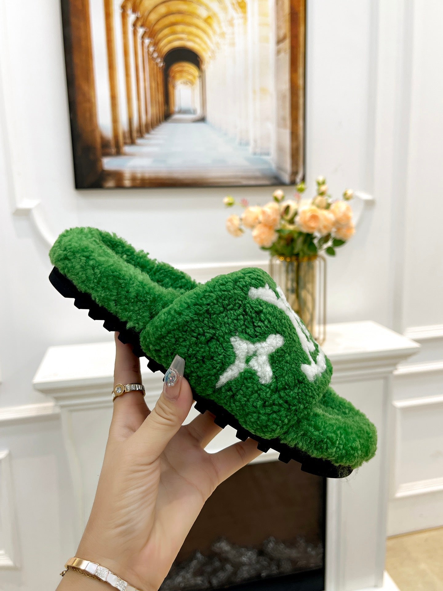 LV FLAT SLIPPER IN EMERALD GREEN MIX WHITE SHEARLING - 35