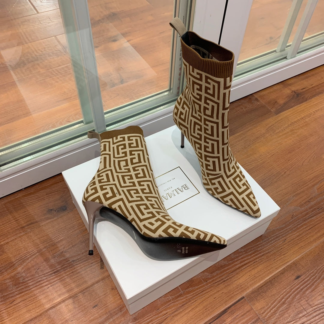 ЧЕРЕВИКИ BALMAIN 26S 105 ММ З КОРИЧНЕВО-БЕЖЕВОГО МАТЕРІАЛУ В СТИЛІ FLYKNIT СТИЛЬ 10
