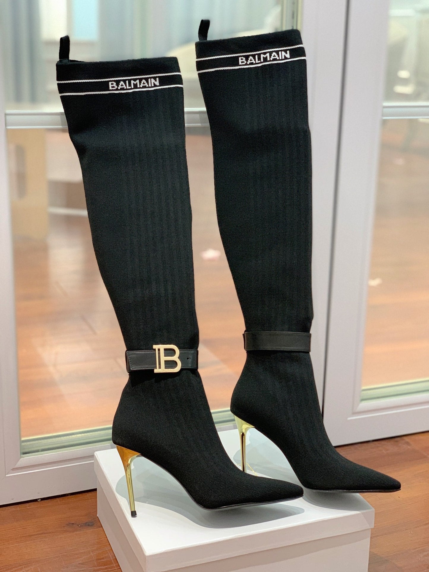 ВИСОКІ ЧОБОТИ BALMAIN 26S 105 ММ З ЧОРНОГО МАТЕРІАЛУ FLYKNIT