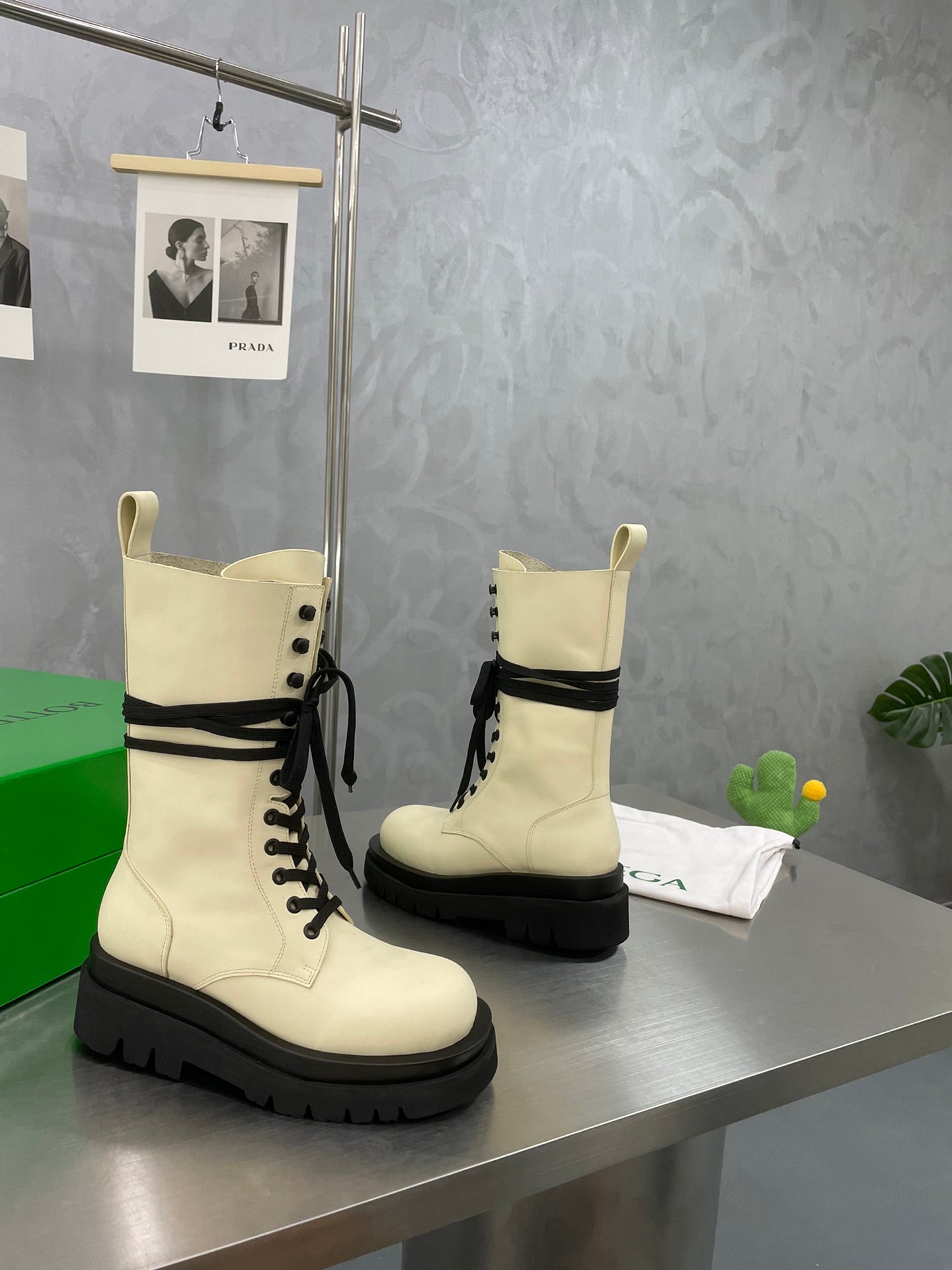 LUG LACE-UP BOOT IN BEIGE CREAM CALFSKIN 7 CM - 34