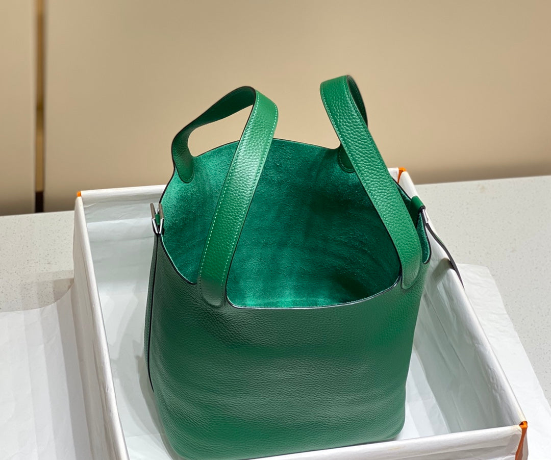 picotin lock emerald togo ghw - 18 x 19 x 13.5 cm