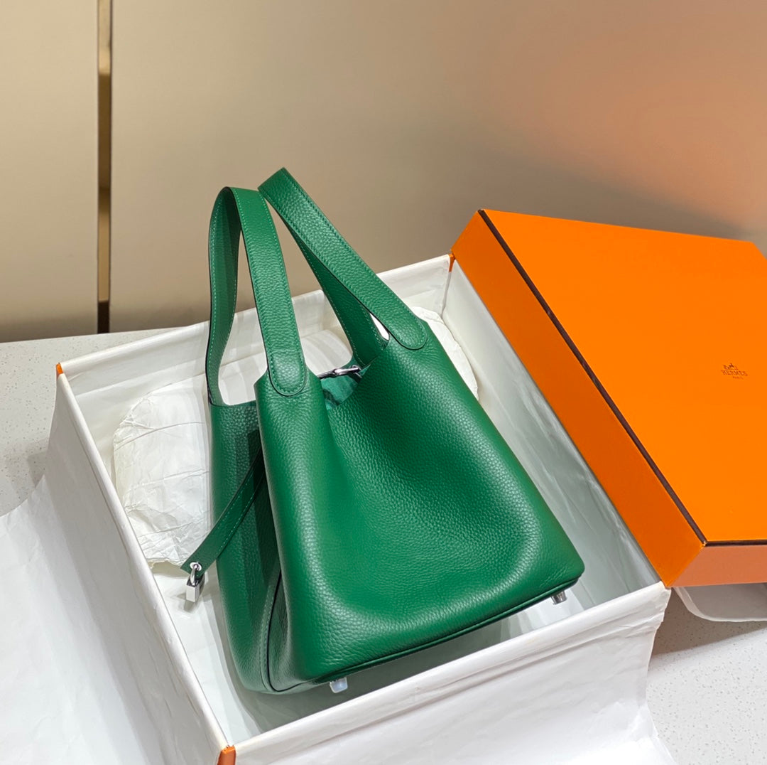 picotin lock emerald togo ghw - 18 x 19 x 13.5 cm