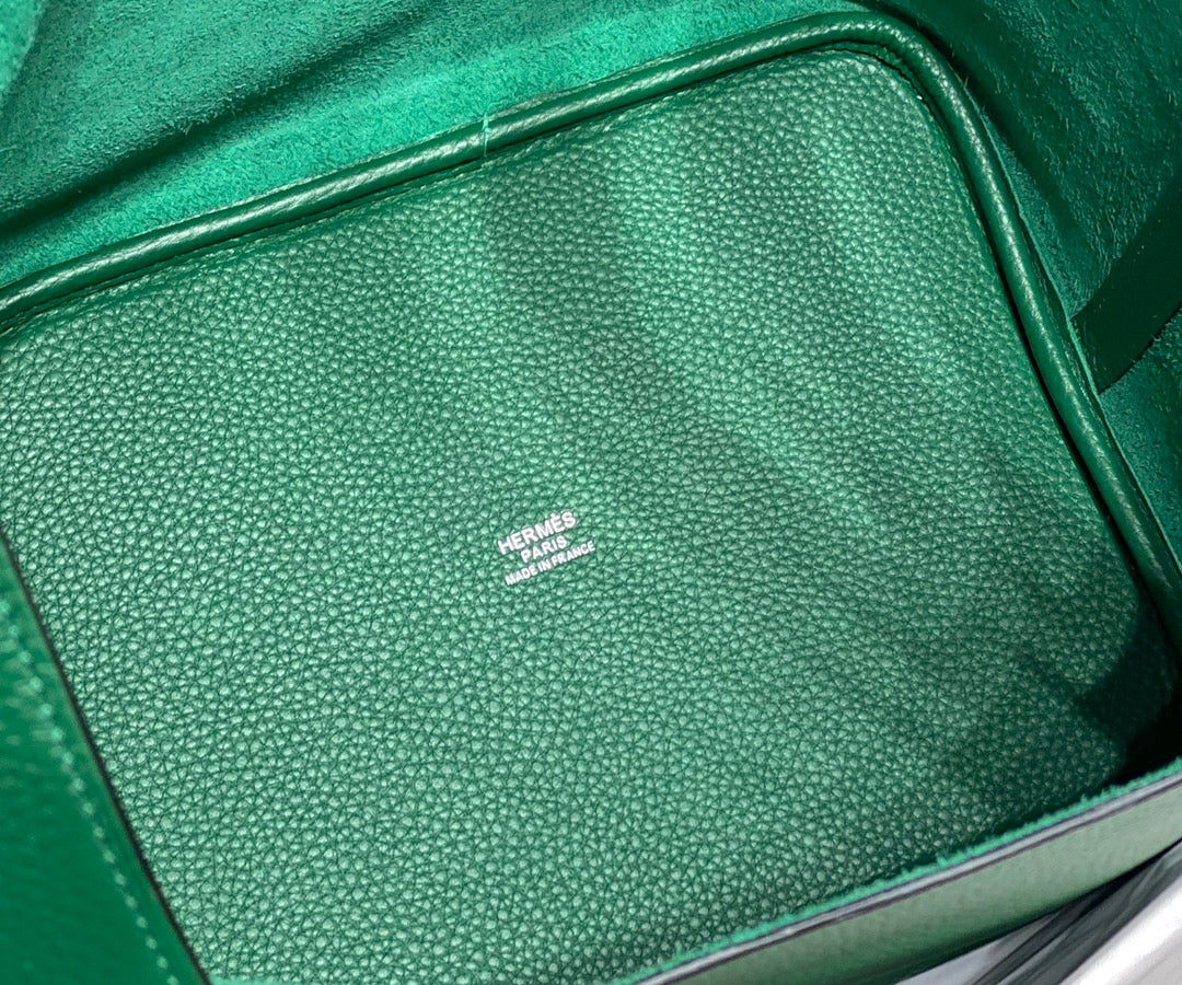 picotin lock emerald togo ghw - 18 x 19 x 13.5 cm