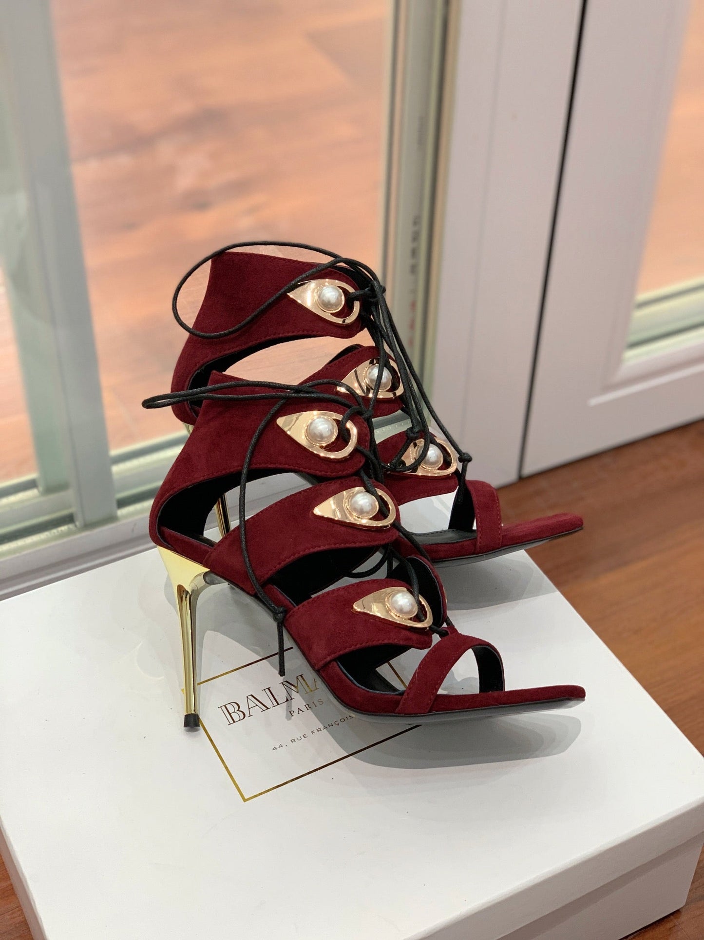 BALMAIN 25S HIGH HEELS 95MM IN OXBLOOD SUEDE WITH PEARL - 36