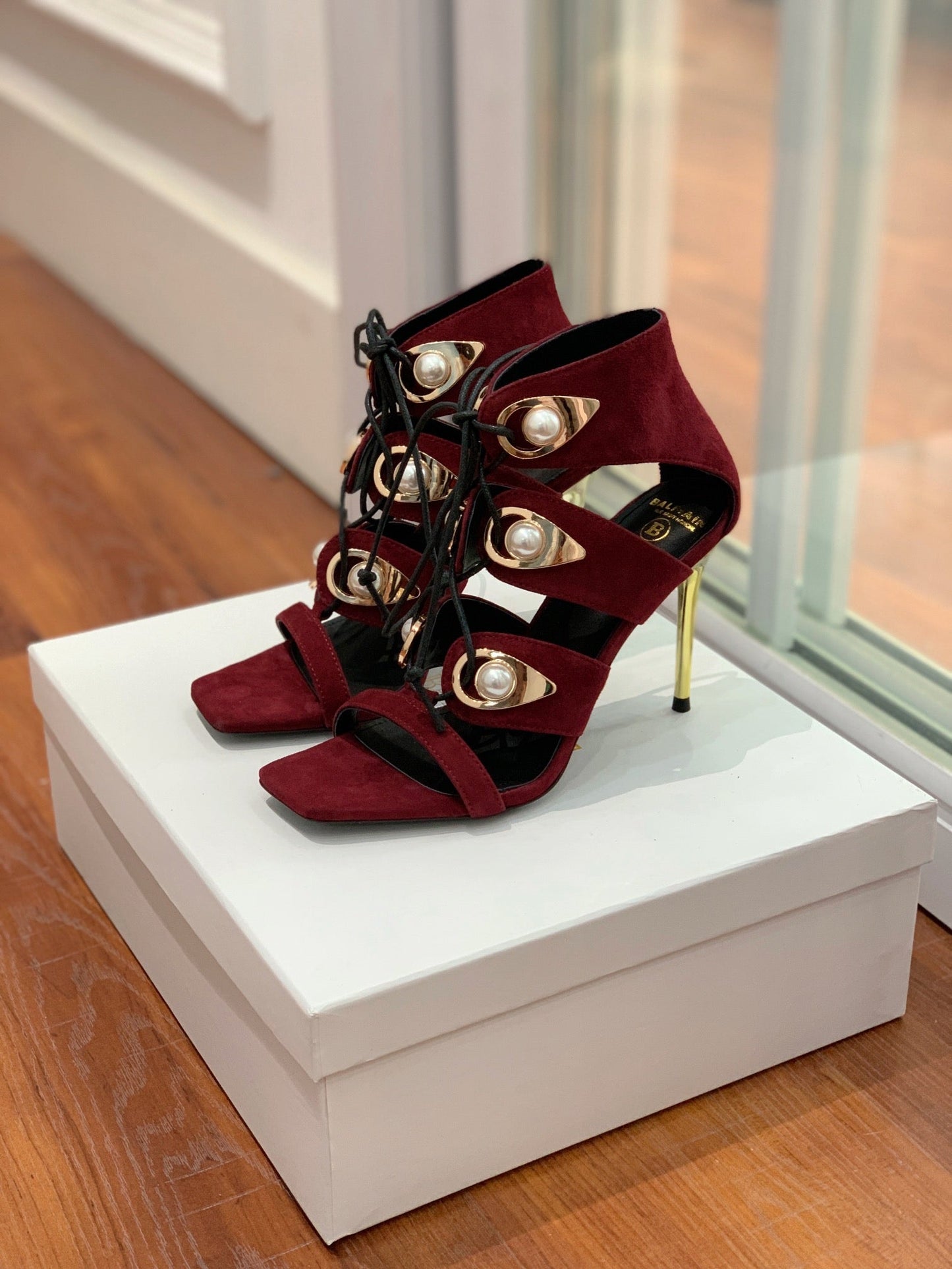 BALMAIN 25S HIGH HEELS 95MM IN OXBLOOD SUEDE WITH PEARL - 36