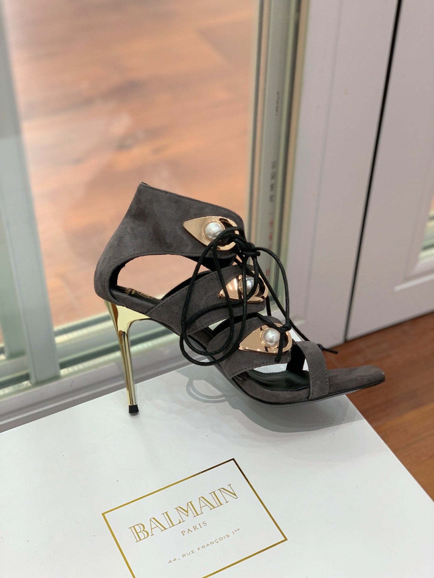 BALMAIN 25S HIGH HEELS 95MM IN CHARCOAL BROWN SUEDE WITH PEARL - 36