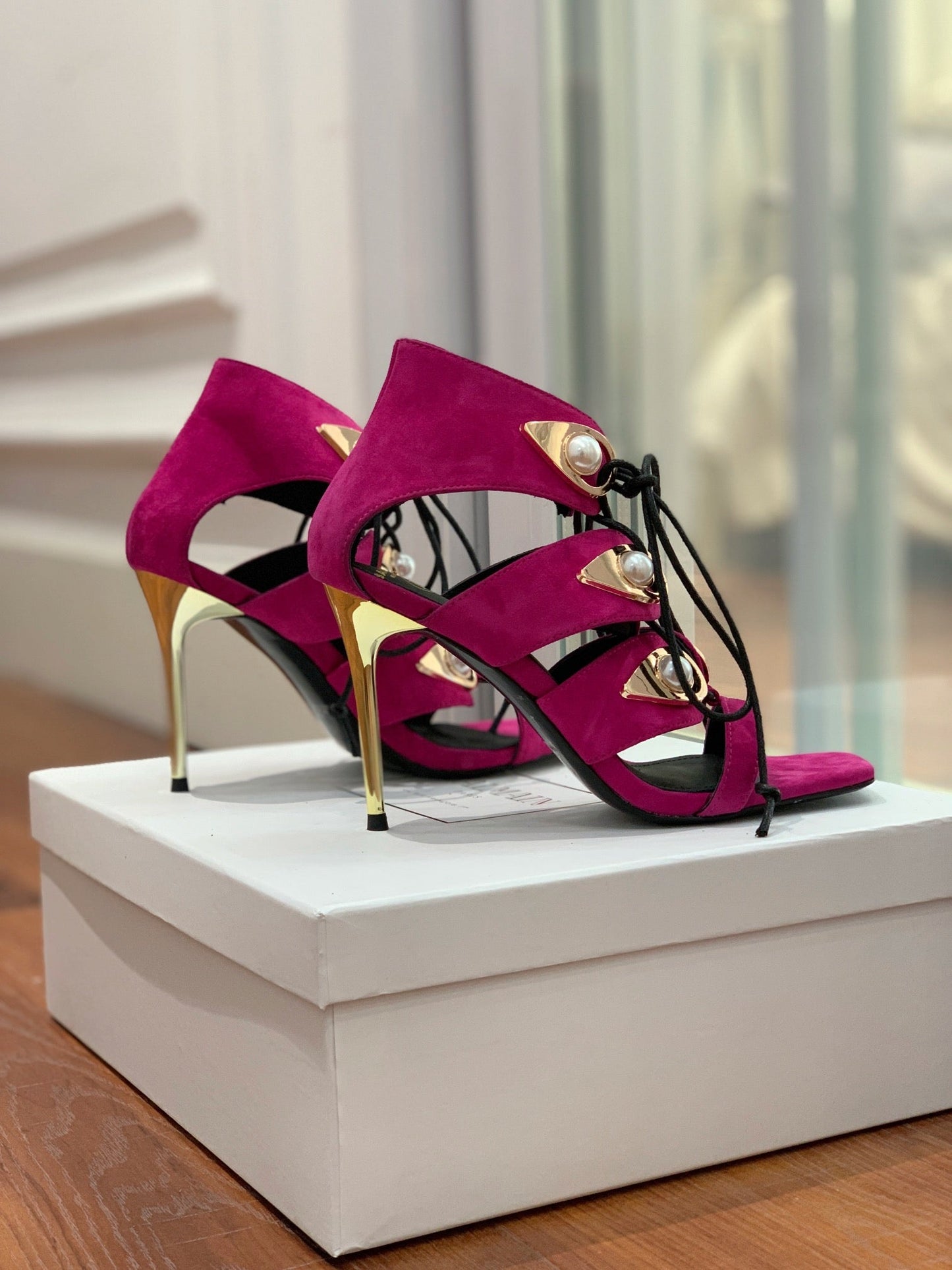 BALMAIN 25S HIGH HEELS 95MM IN FUCHSIA SUEDE WITH PEARL - 36