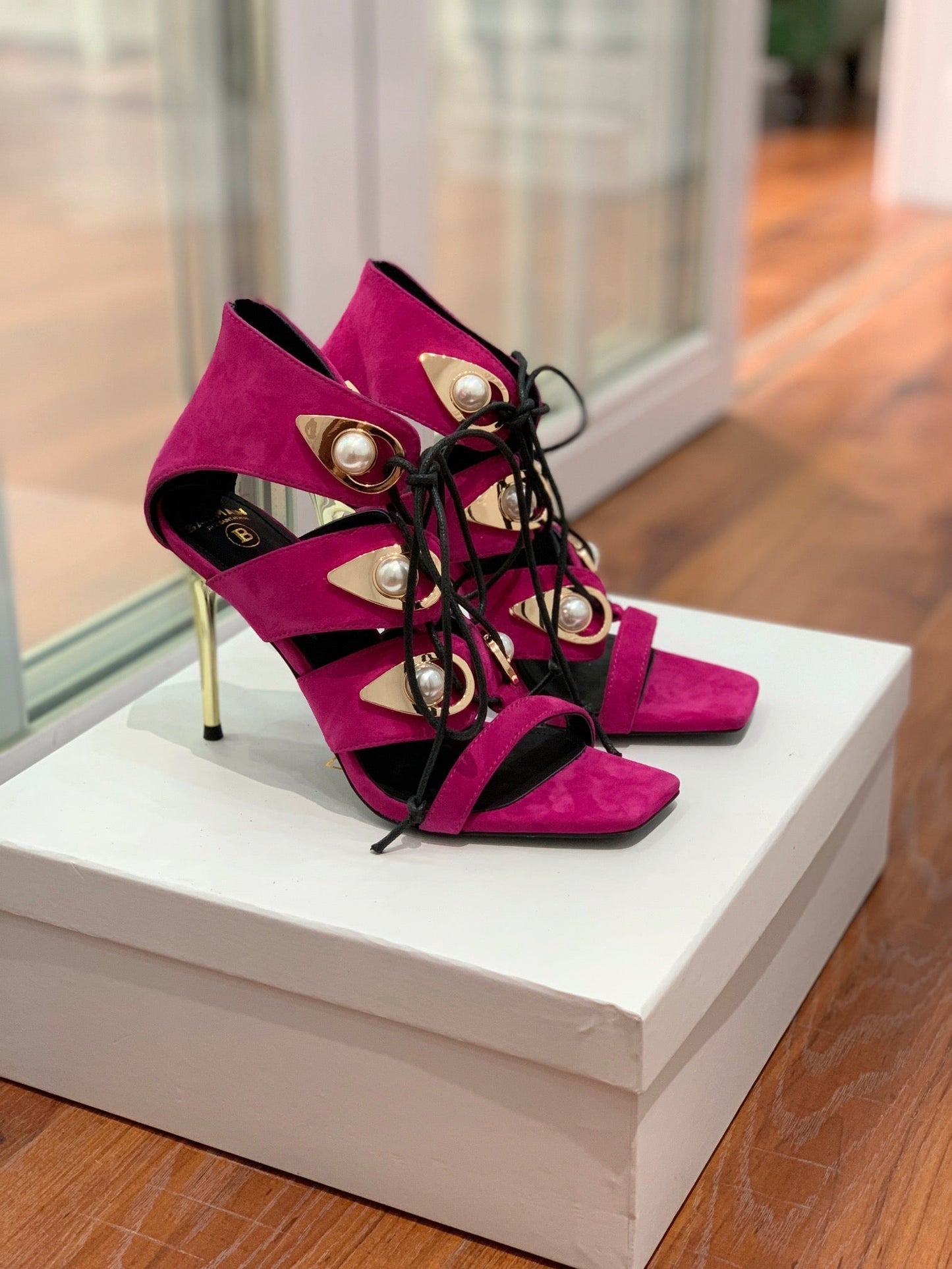 BALMAIN 25S HIGH HEELS 95MM IN FUCHSIA SUEDE WITH PEARL - 36