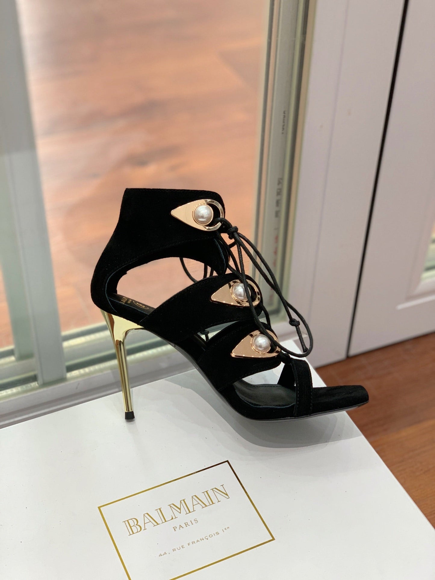 BALMAIN 25S HIGH HEELS 95MM IN BLACK SUEDE WITH PEARL - 36