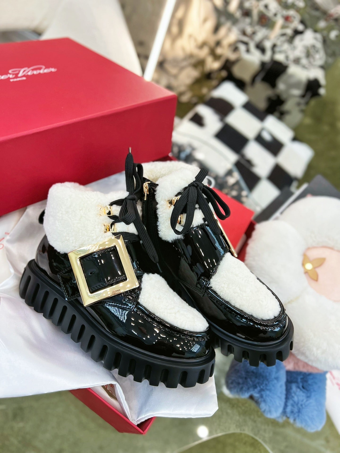 VIV' GO THICK ANKLE BOOTS IN BLACK CALFSKIN AND SHEARLING WITH GOLD BUCKLE - 35