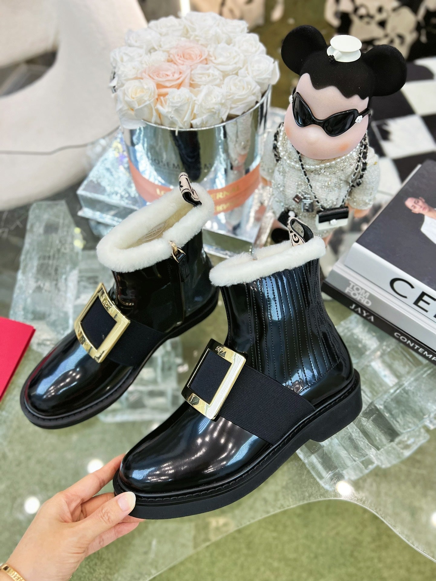VIV' RANGERS CHELSEA BOOTIES IN PATENT BLACK CALFSKIN FLEECE LINING GOLD BUCKLE - 35