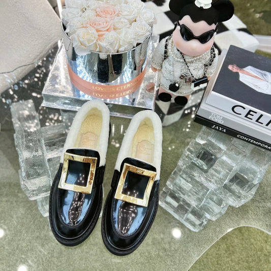 VIV' RANGERS LOAFERS IN BLACK PATENT CALFSKIN FLEECE LINING GOLD BUCKLE - 35