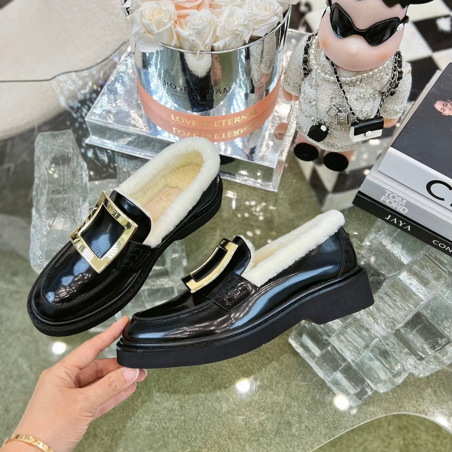 VIV' RANGERS LOAFERS IN BLACK PATENT CALFSKIN FLEECE LINING GOLD BUCKLE - 35
