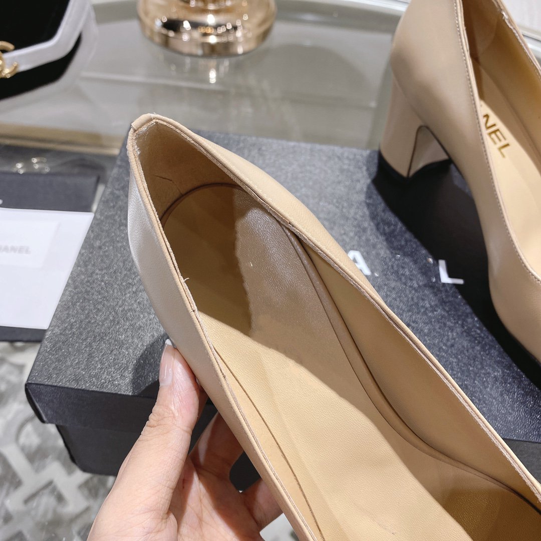 cc pump 6.5 beige black lambskin - 35