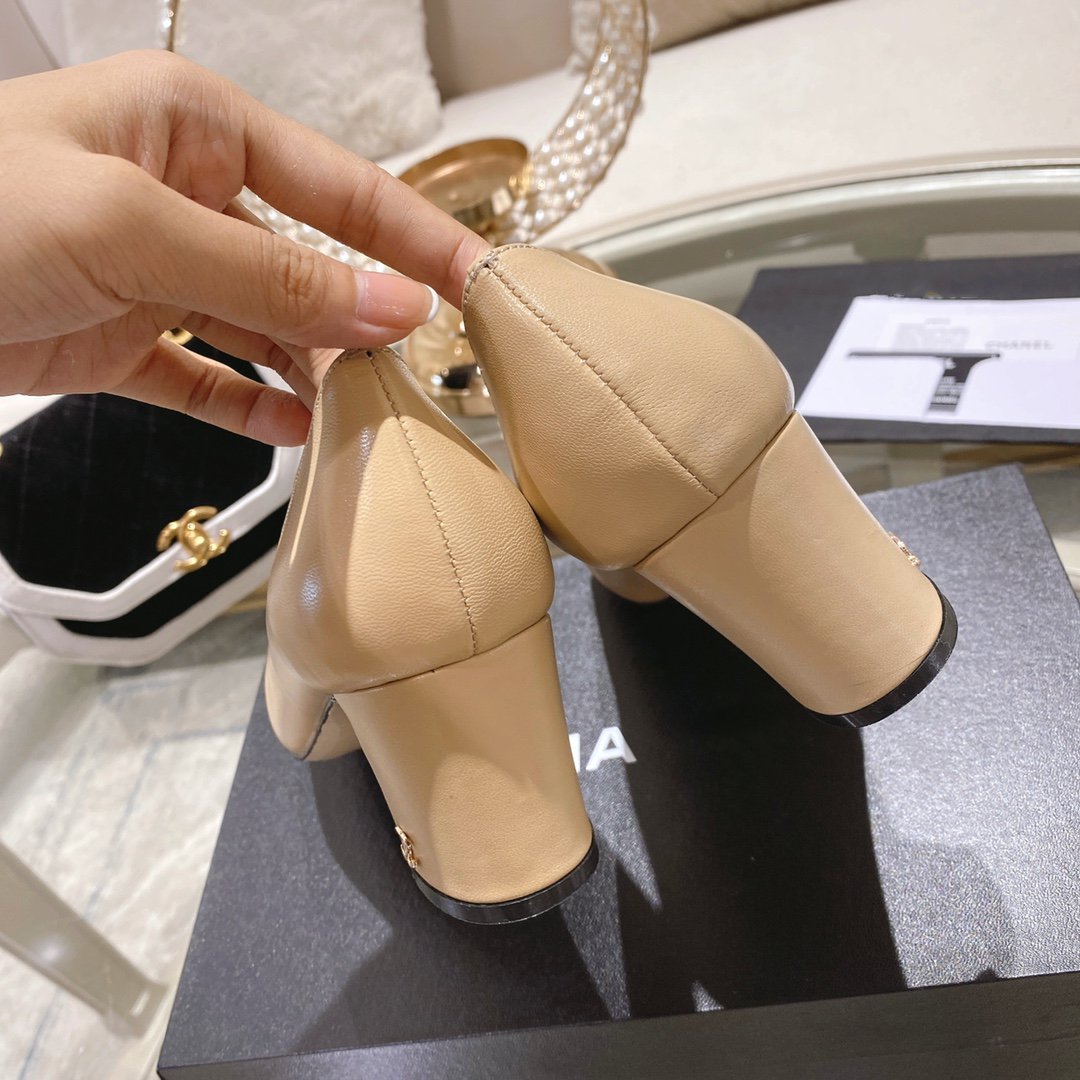 cc pump 6.5 beige black lambskin - 35