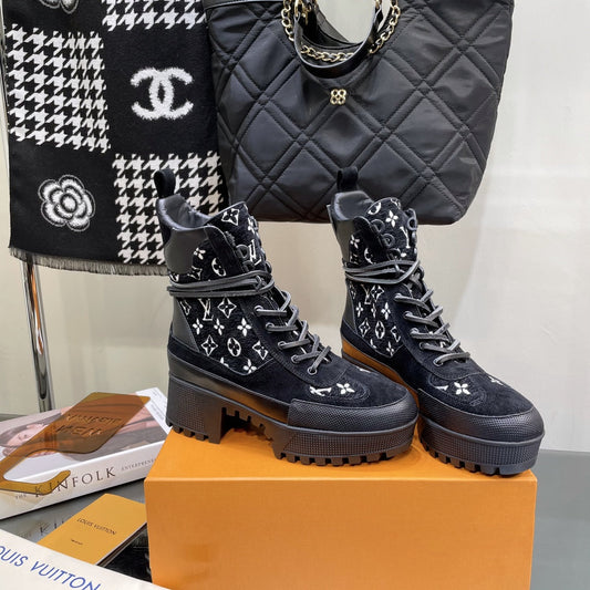 LAUREATE PLATFORM BOOTS IN BLACK MIX WHITE SUEDE AND MONOGRAM JACQUARD PATTERN - 35