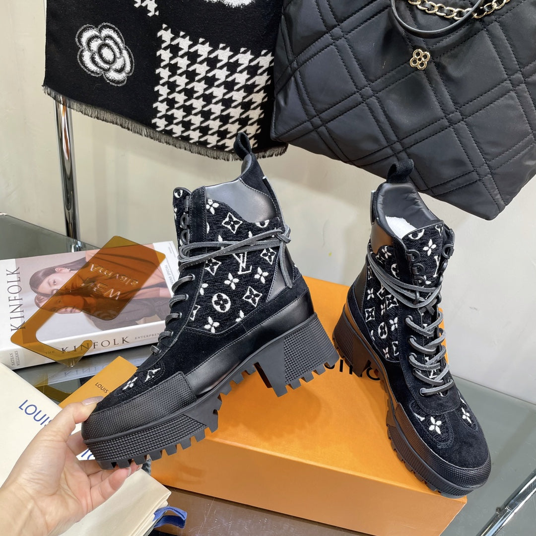 LAUREATE PLATFORM BOOTS IN BLACK MIX WHITE SUEDE AND MONOGRAM JACQUARD PATTERN - 35