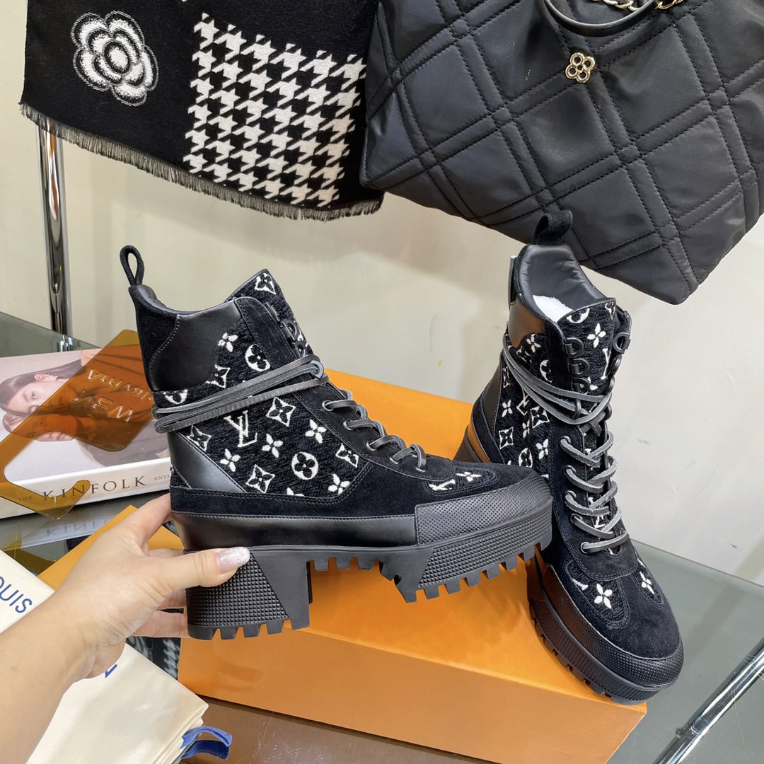 LAUREATE PLATFORM BOOTS IN BLACK MIX WHITE SUEDE AND MONOGRAM JACQUARD PATTERN - 35