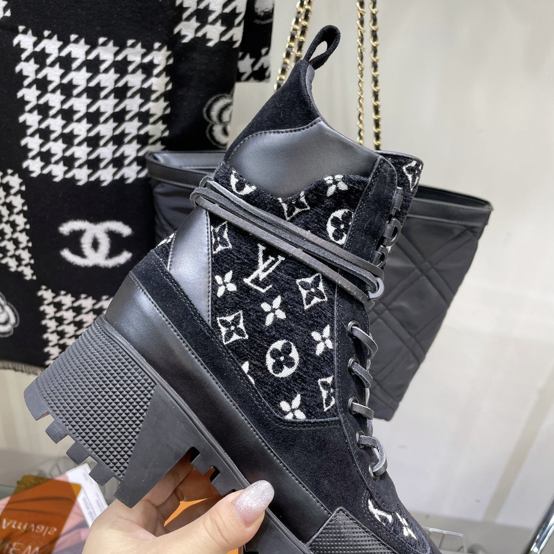 LAUREATE PLATFORM BOOTS IN BLACK MIX WHITE SUEDE AND MONOGRAM JACQUARD PATTERN - 35