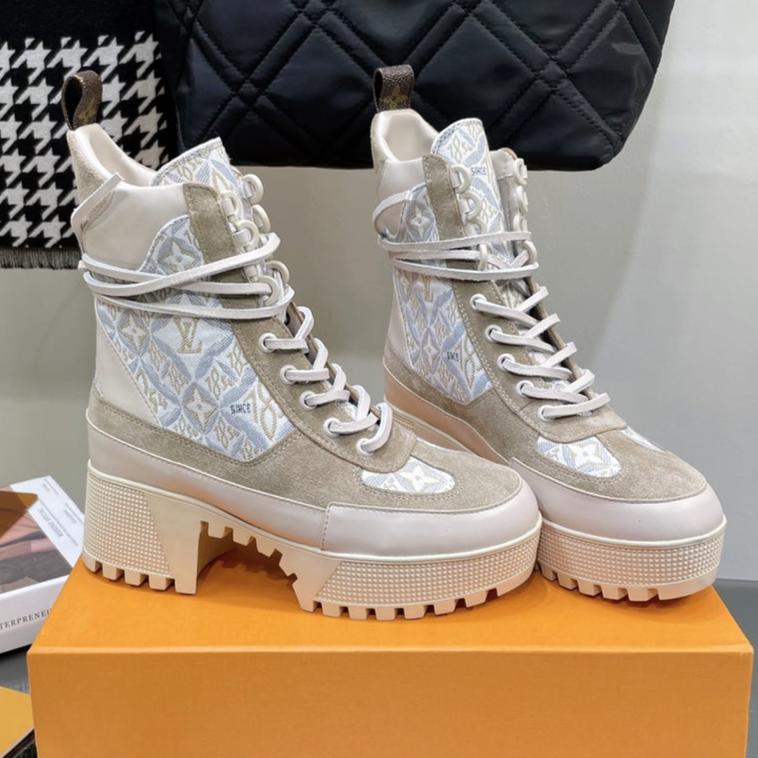 LAUREATE PLATFORM BOOTS IN OAT TAN SUEDE AND MONOGRAM JACQUARD PATTERN - 35