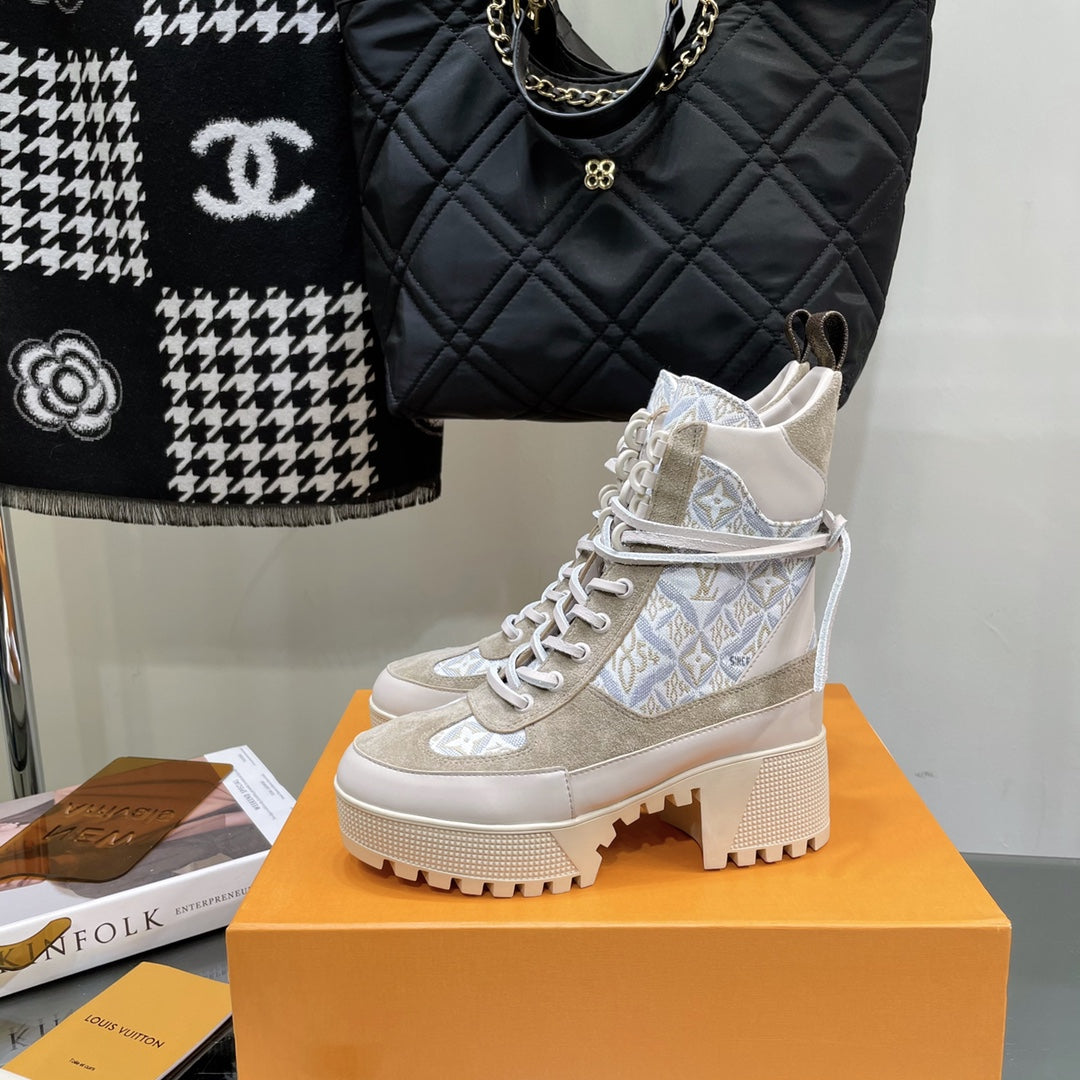 LAUREATE PLATFORM BOOTS IN OAT TAN SUEDE AND MONOGRAM JACQUARD PATTERN - 35