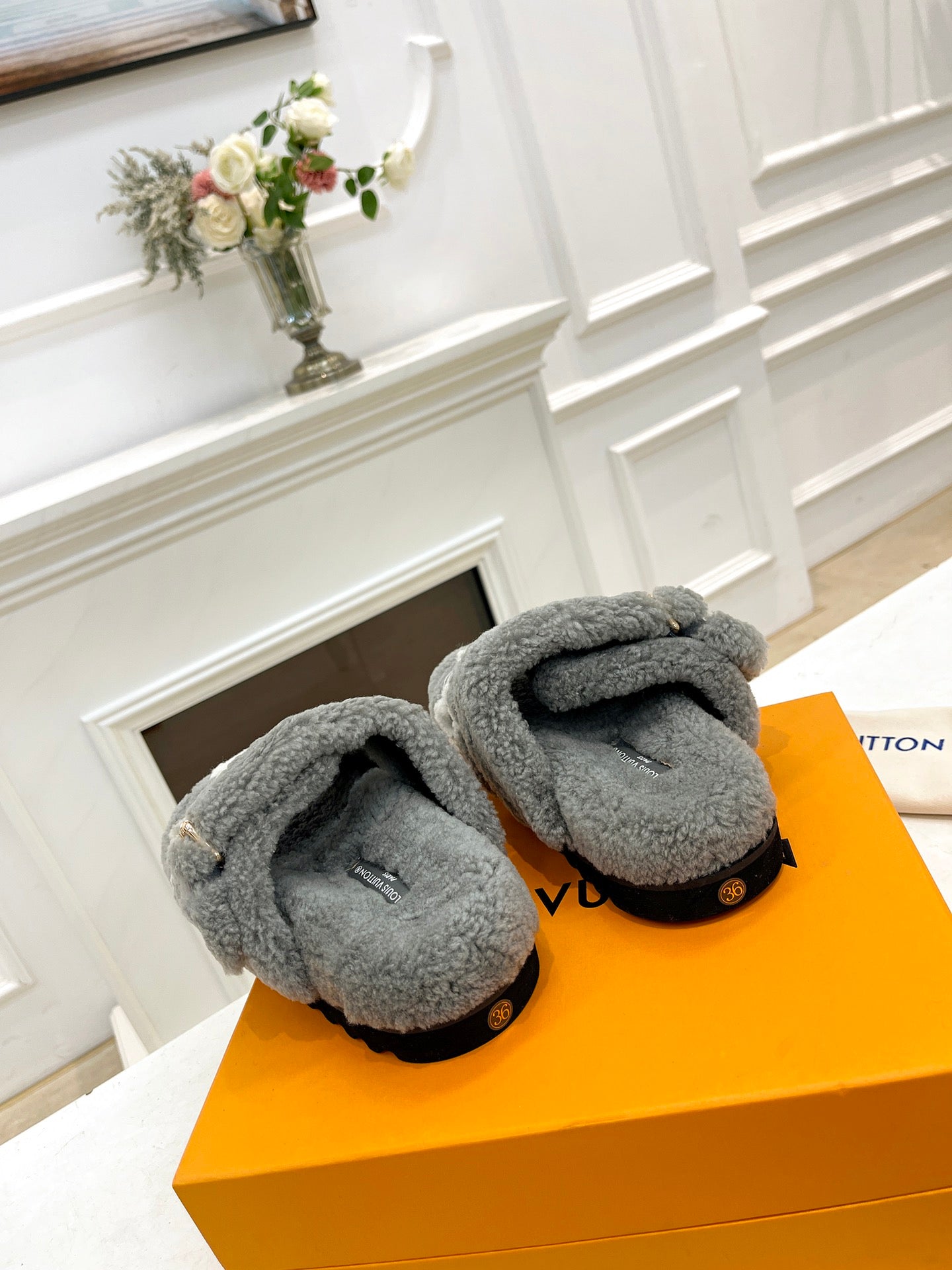 DAD SANDAL MULE IN SHADOW GRAY MIX WHITE FLEECE - 35